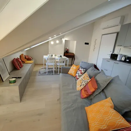 Mansarda Luxury: Lagrange Centro Apartment Turin